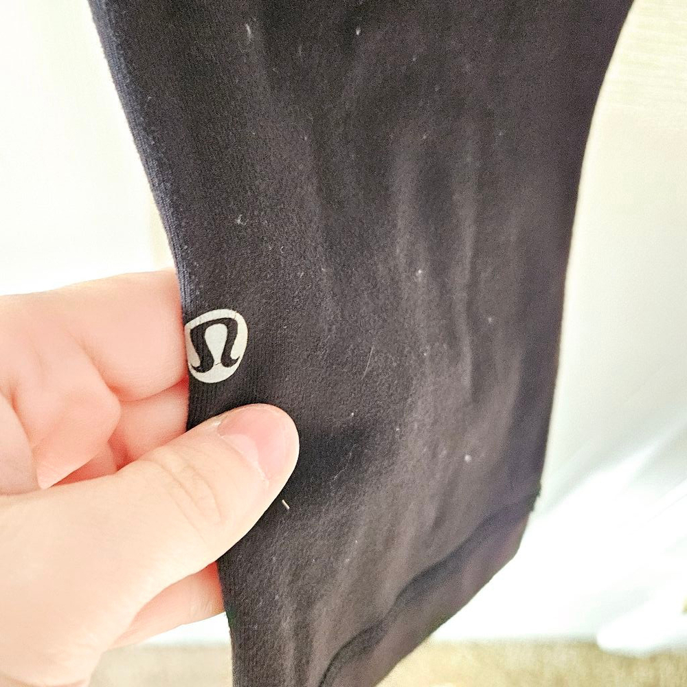 Women's Lululemon cropped Leggings, Size 6 - Picture 4 of 5